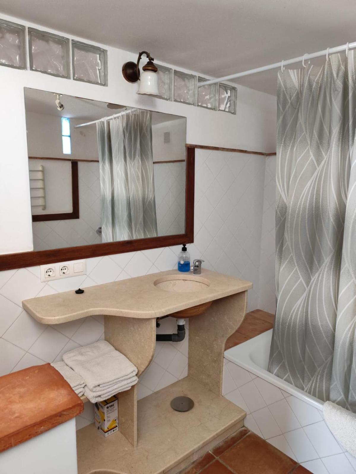 Casas La Pequena Lulu Pensionat Los Canos De Meca Exteriör bild